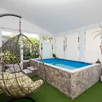 Prázdninový dům Family Friendly House With A Swimming Pool Brodarica, - 24117