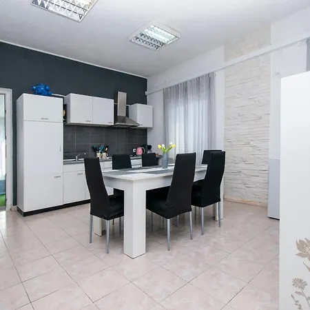 Family Friendly House With A Swimming Pool Brodarica, - 24117