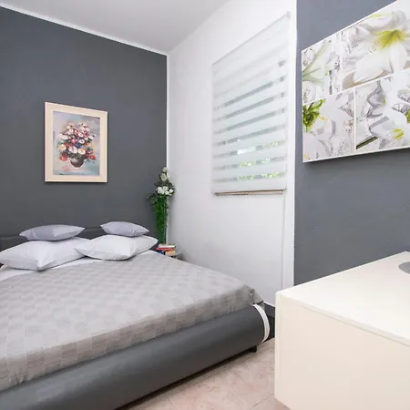 Family Friendly House With A Swimming Pool Brodarica, - 24117 Šibenik