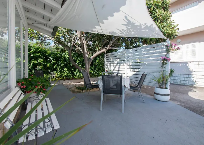 Family Friendly House With A Swimming Pool Brodarica, - 24117 Šibenik